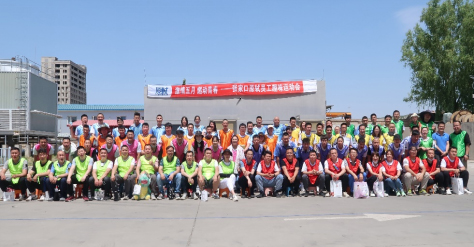 陽(yáng)光五月燃激情，共同奮斗正青春